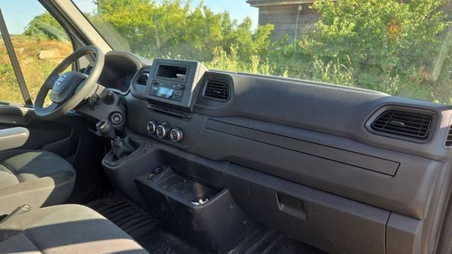 Nissan Nv400 image 7