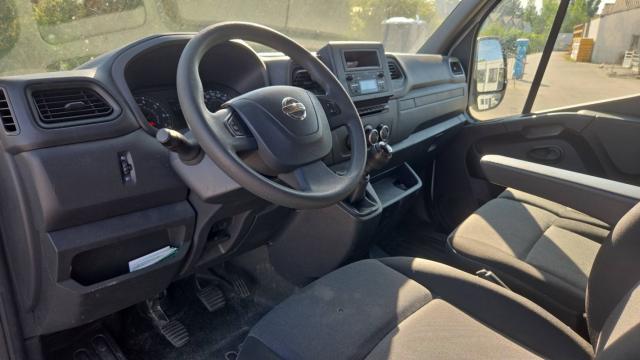 Nissan Nv400 image 4