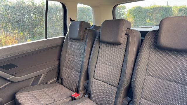 Volkswagen Touran image 8