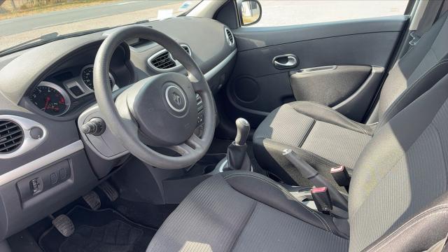 Renault Clio image 8