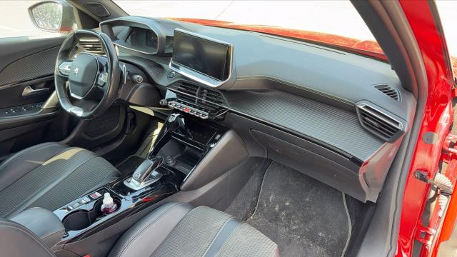 Peugeot 2008 image 5