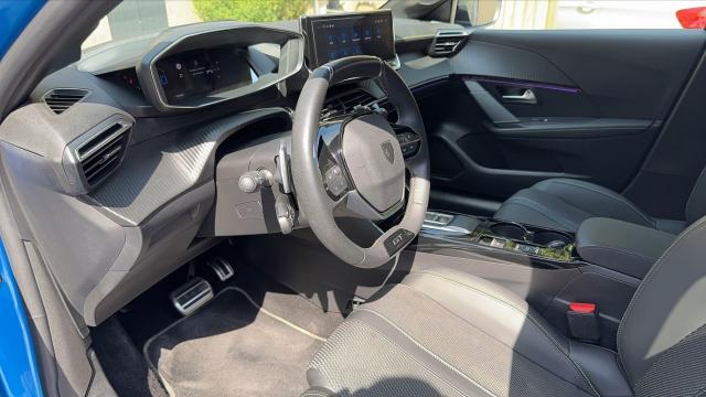 Peugeot 208 image 9