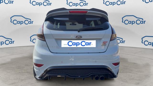 Ford Fiesta image 8
