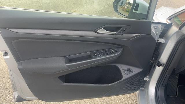 Volkswagen Golf image 2