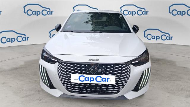 Peugeot 208 image 8