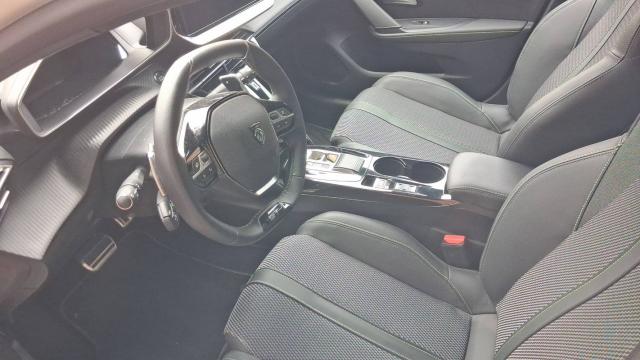 Peugeot 208 image 4
