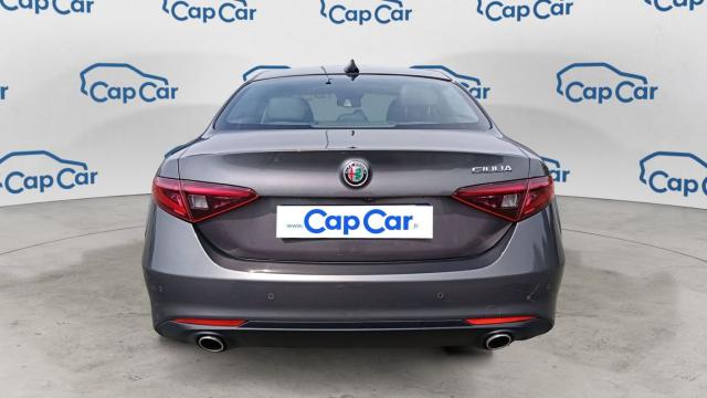 Alfa Romeo Giulia image 6
