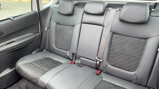 Peugeot 3008 image 2