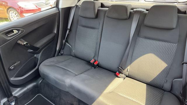 Peugeot 208 image 8