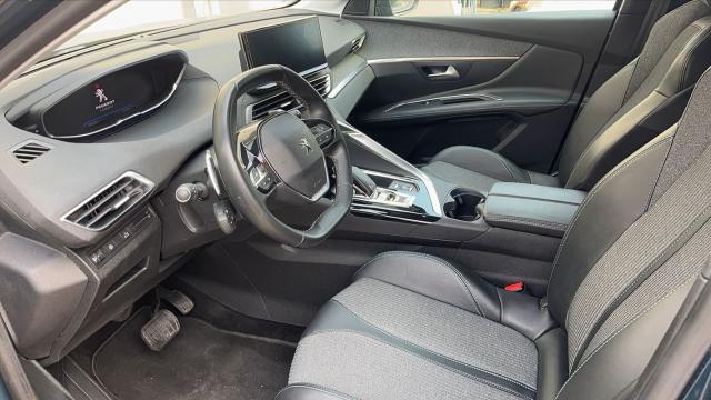 Peugeot 3008 image 2