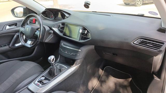 Peugeot 308 image 5