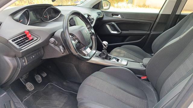 Peugeot 308 image 1