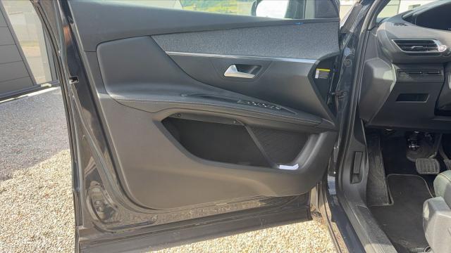 Peugeot 3008 image 6