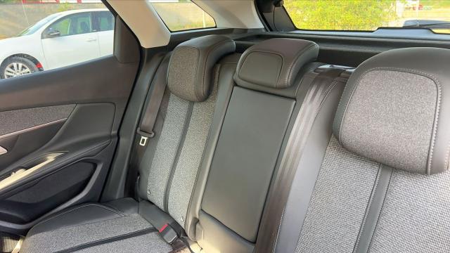 Peugeot 3008 image 1