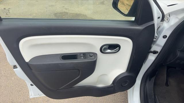 Renault Twingo image 8