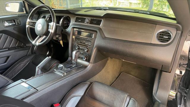 Ford Mustang image 8