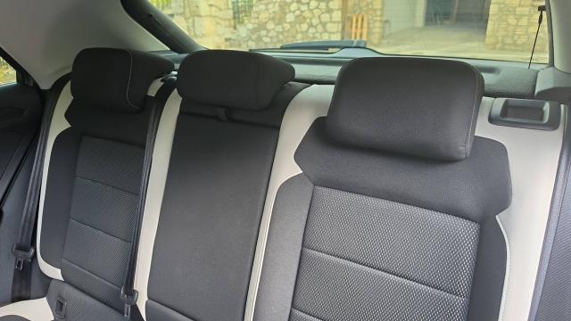 Volkswagen T-Roc image 3