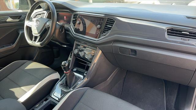 Volkswagen T-Roc image 8