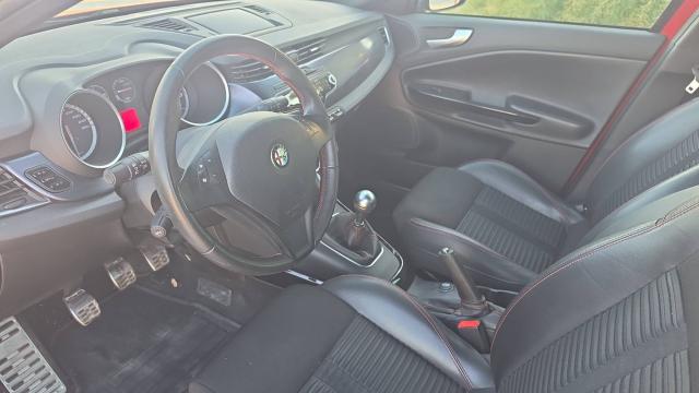 Alfa Romeo Giulietta image 9