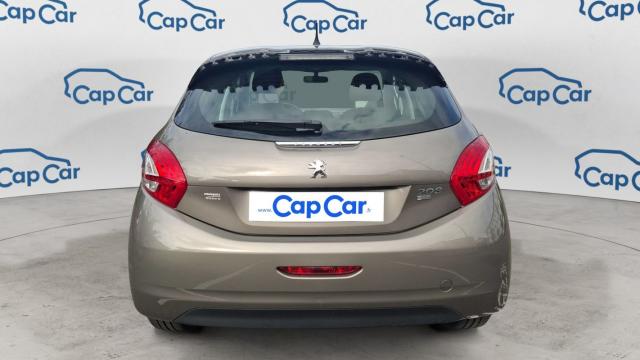 Peugeot 208 image 1