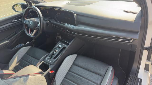Volkswagen Golf image 8