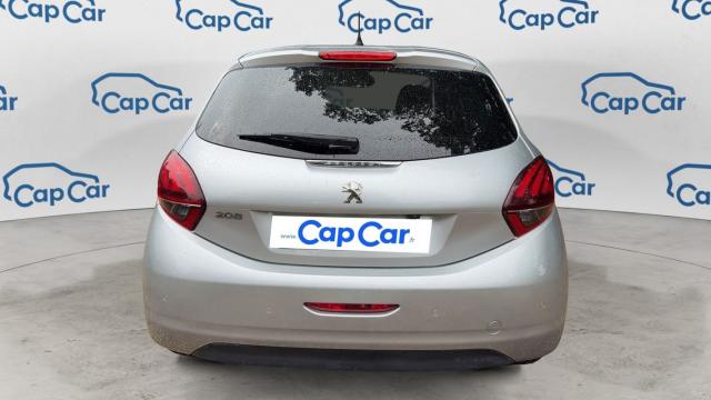 Peugeot 208 image 9
