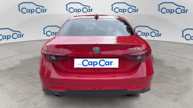 Alfa Romeo Giulia image 8