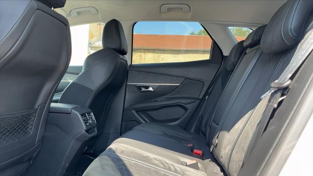 Peugeot 3008 image 9