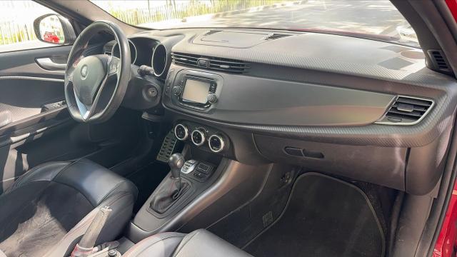 Alfa Romeo Giulietta image 8