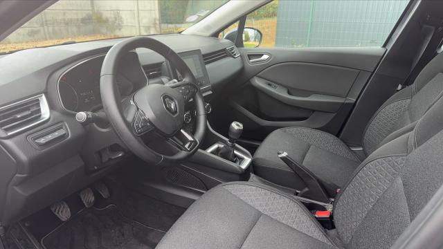 Renault Clio image 9