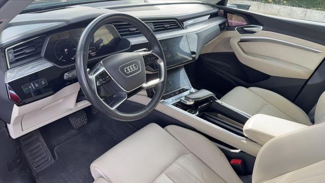 Audi E-Tron image 3