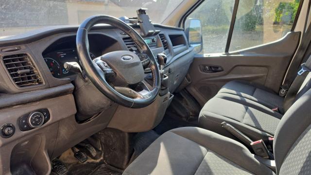 Ford Transit image 4