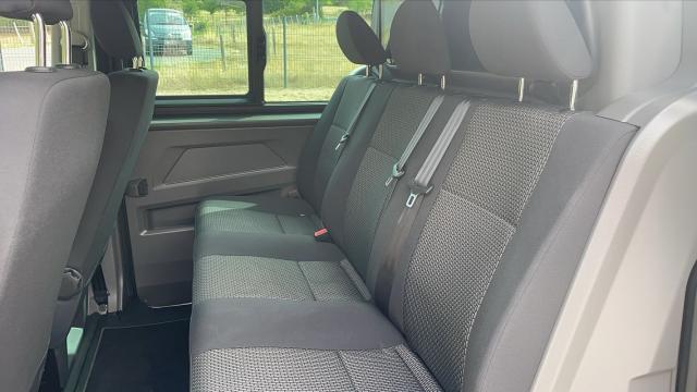 Volkswagen Transporter image 5