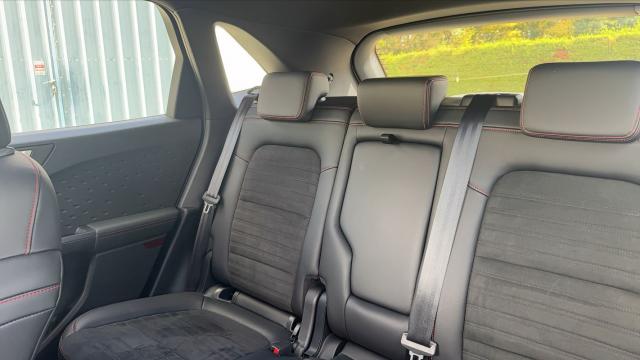 Ford Kuga image 7