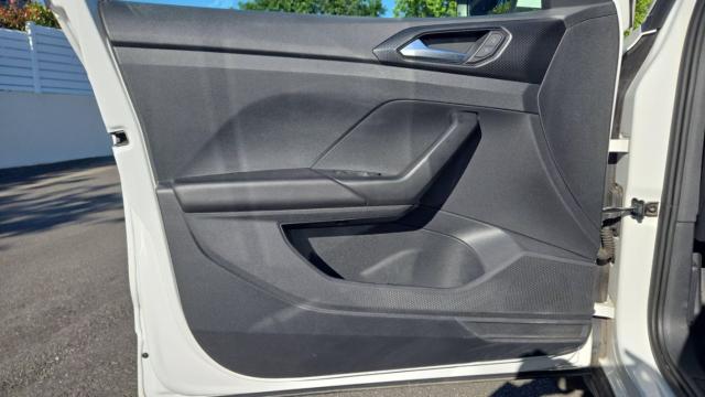 Volkswagen T-Cross image 9