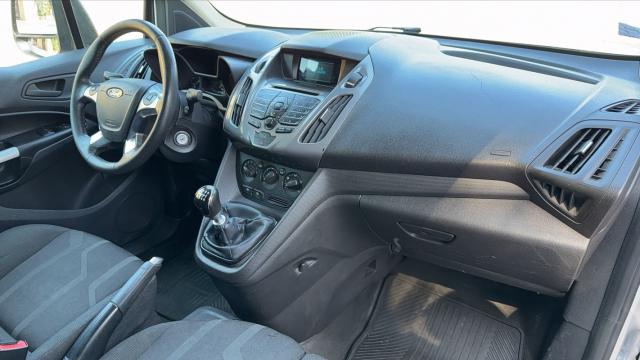 Ford Transit Connect image 7