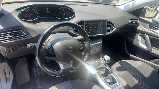 Peugeot 308 image 5