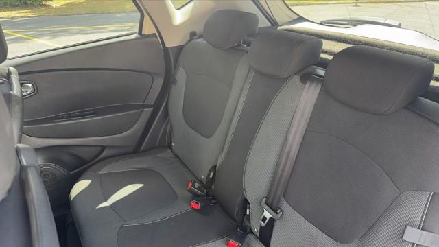 Renault Captur image 9