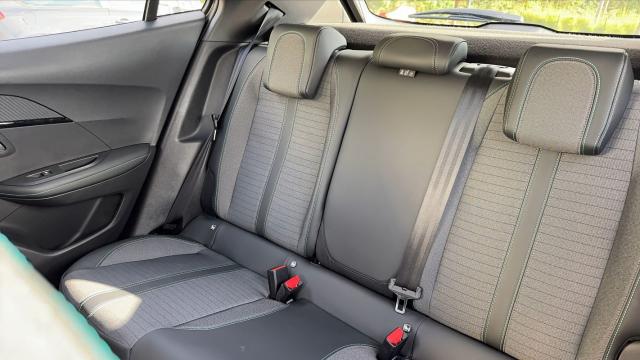 Peugeot 2008 image 8