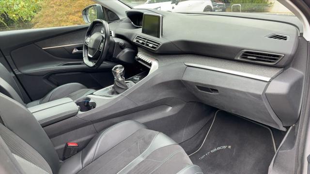 Peugeot 3008 image 2