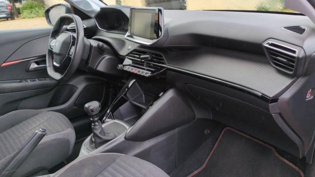 Peugeot 208 image 7