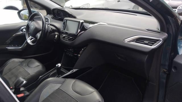 Peugeot 2008 image 1