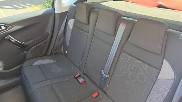 Peugeot 2008 image 4