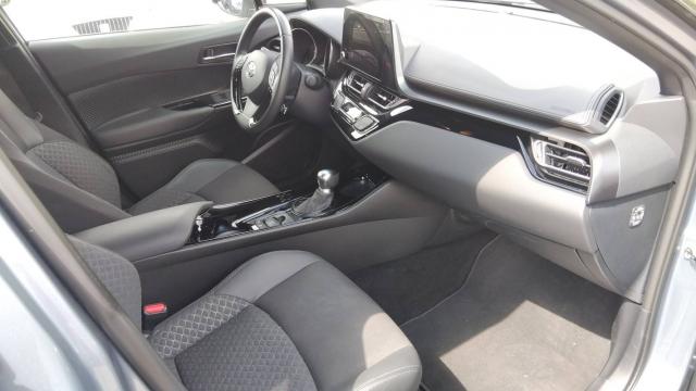 Toyota C-Hr image 1