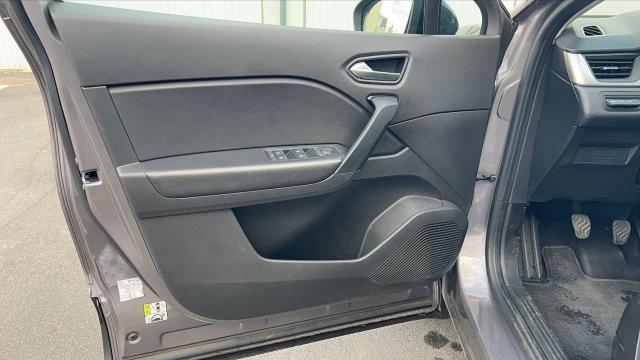 Renault Captur image 1