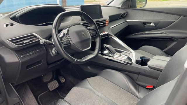 Peugeot 3008 image 2