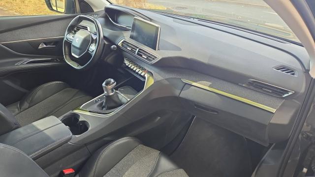 Peugeot 3008 image 1