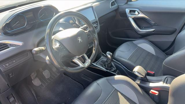 Peugeot 2008 image 7