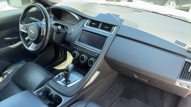 Jaguar E-Pace image 9