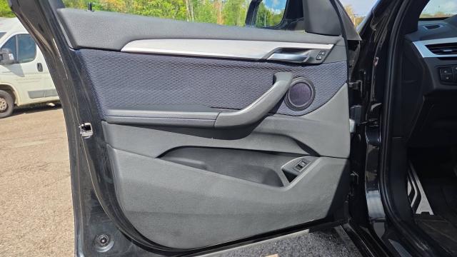 Bmw X1 image 2